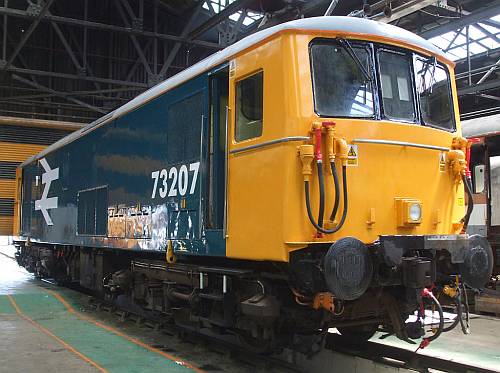 [PHOTO: completed locomotive in depot: 38kB]