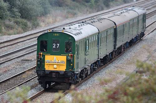 [PHOTO: Train on track: 33kB]