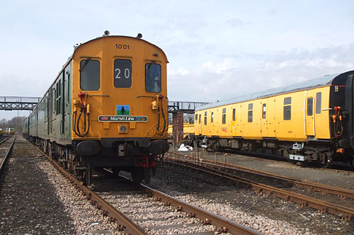 [PHOTO: Trains in yard: 54kB]