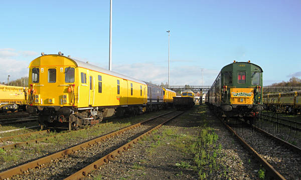 [PHOTO: Trains in railway yard: 49kB]