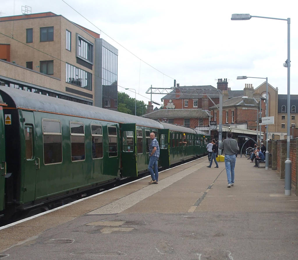 Hastings Diesels Limited news article HDL East Coast Express railtour